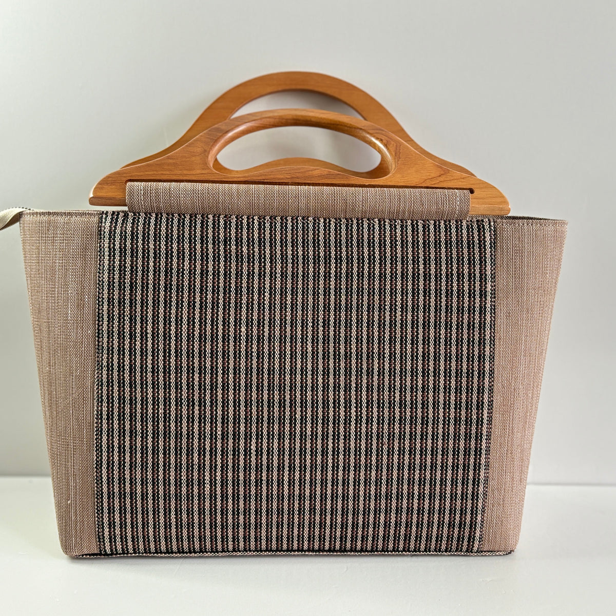Striped Wood-Handle Ramie Tote Bag in Xiabu ramie textile